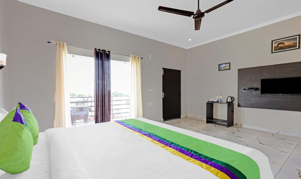 Treebo Kaira Resort With Pool View, 5 Km From Jim Corbett Jungle Safari 람나가르 외부 사진