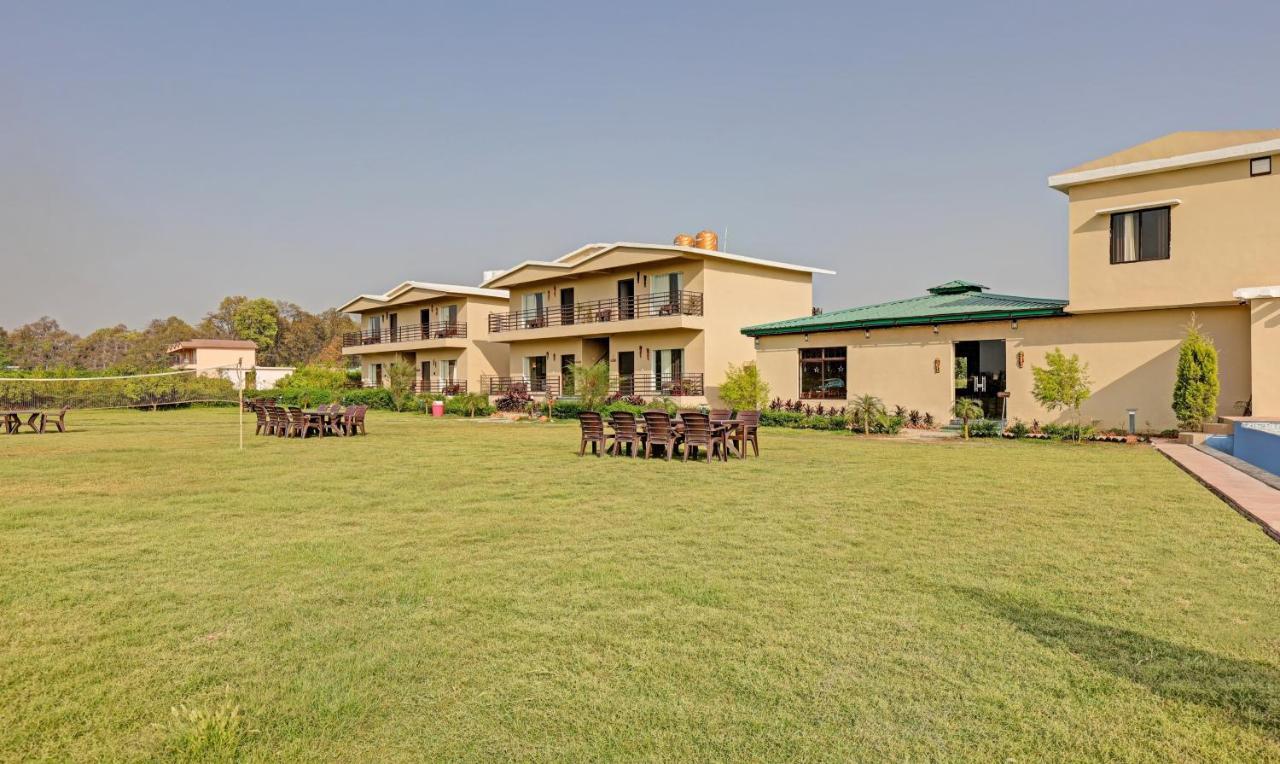 Treebo Kaira Resort With Pool View, 5 Km From Jim Corbett Jungle Safari 람나가르 외부 사진